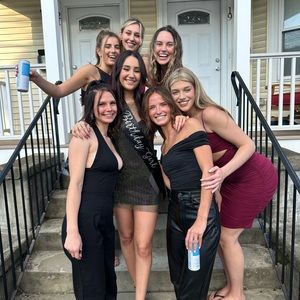 Meet your Posher, Olivia